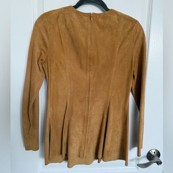 IN TRANSIT 2 Gorgeous Tan Long Sleeve Suede Top - Picture 2 of 4